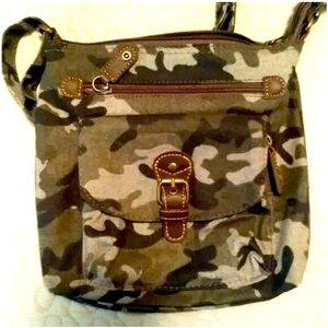 Camouflage Multi Compartment Crossbody Bag Army Green